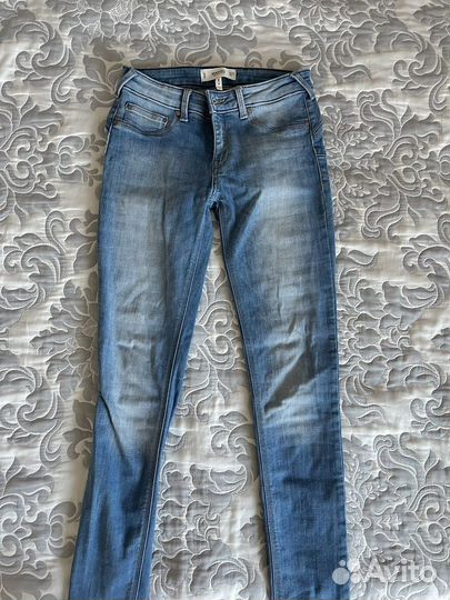 Джинсы