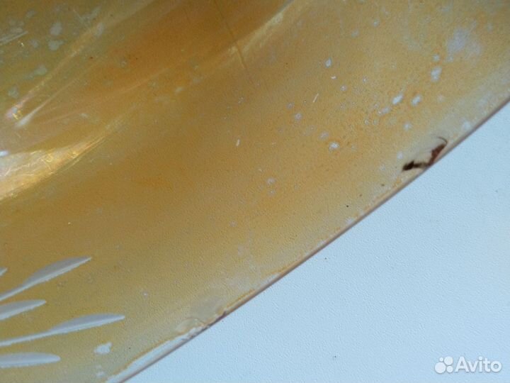 Ваза для конфет из цветного стекла. дхз