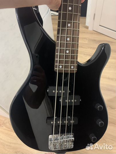 Бас гитара Yamaha trbx174 black