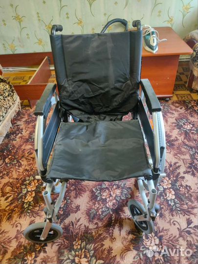 Коляска инвалидная