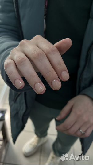 Модель на маникюр и педикюр