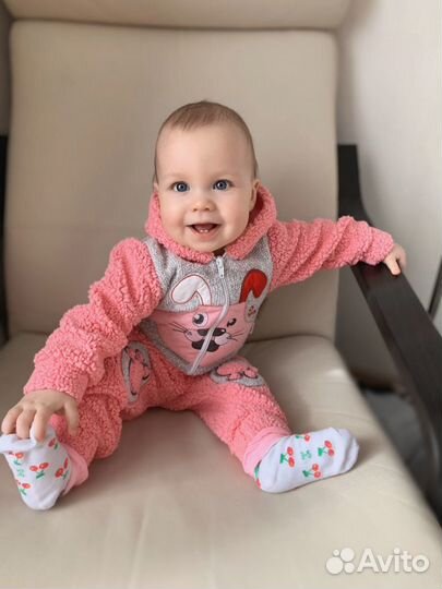 Теплый костюм для девочки