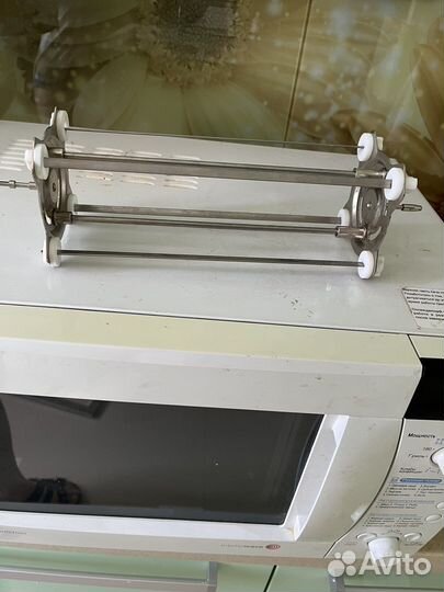 Микроволновая печь с конвекцией