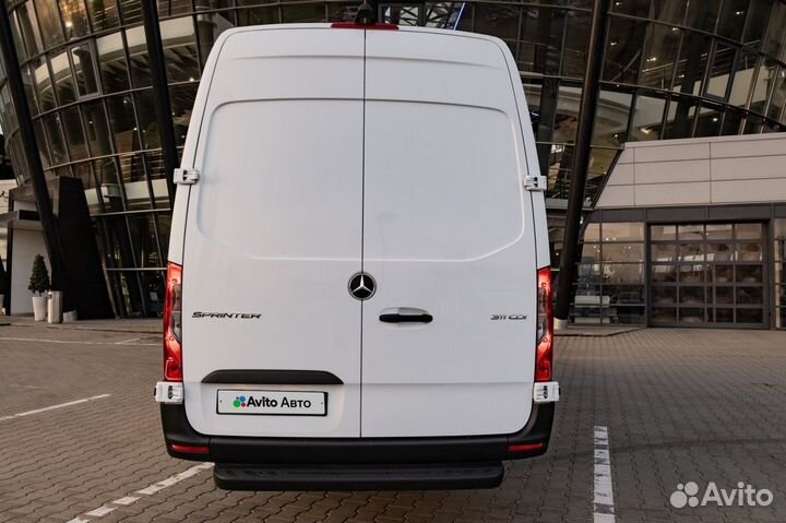 Mercedes-Benz Sprinter цельнометаллический, 2022