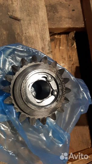 Шестерня заднего хода в сборе для 4-х ступ УАЗ