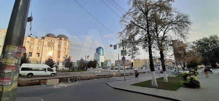 Помещение с видом на жд вокзал, 213.1 м²