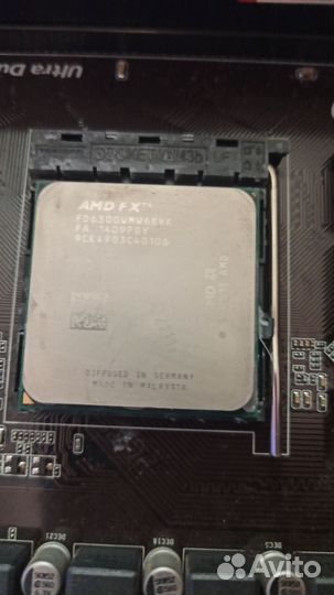 Материнская плата с процессором