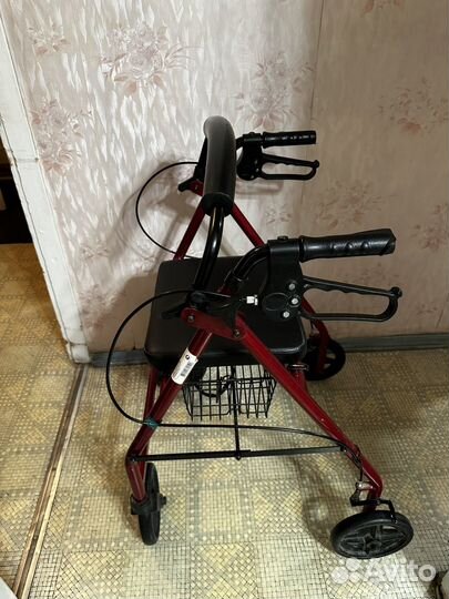 Ходунки для инвалидов на колесах