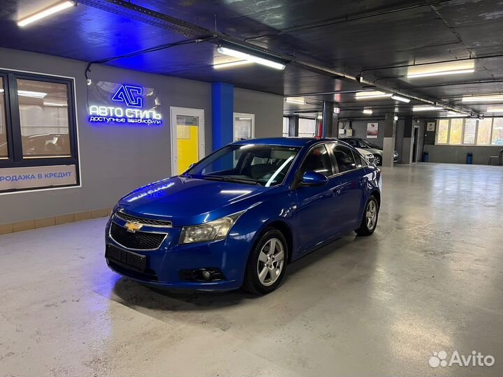 Chevrolet Cruze 1.6 AT, 2011, 180 000 км