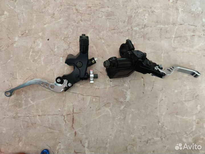 Ручки сцепления/тормоза переднего