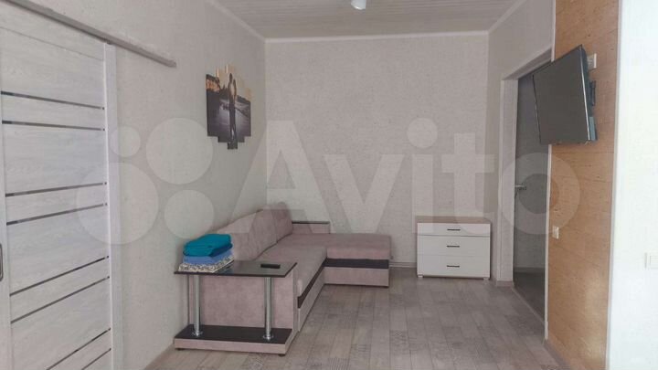2-к. квартира, 45 м², 3/3 эт.