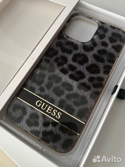 Чехлы на iPhone 13 Pro Max Guess оригинал