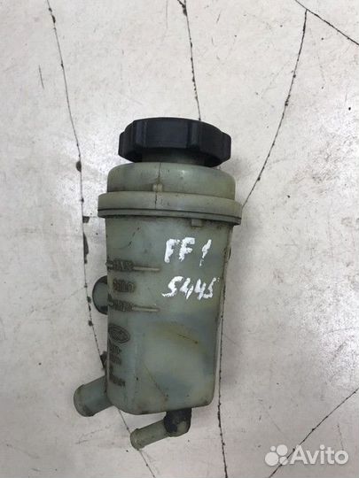 Бачок гидроусилителя Ford Focus