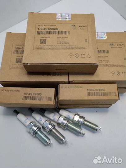 Свеча зажигания G4KH hyundai-KIA 1884909085