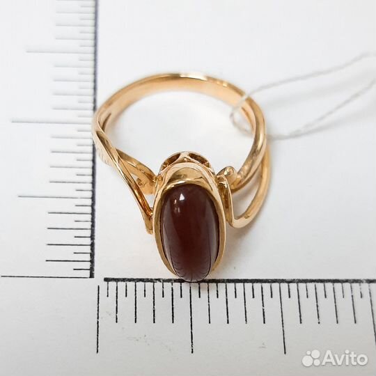 Золотое кольцо 583 с сердоликом 17 р (30450)