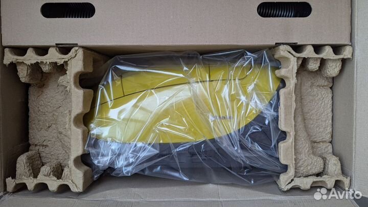 Пылесос Miele Complete C3 Active, CurryYellow новы