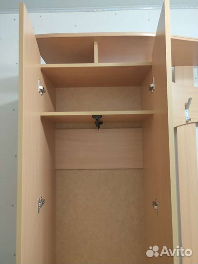 Шкаф в прихожую