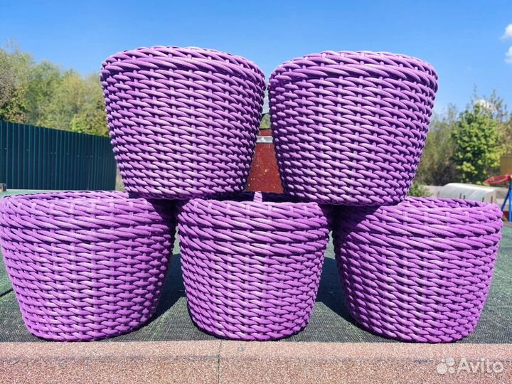 Кашпо ручной работы из искусственного ротанга