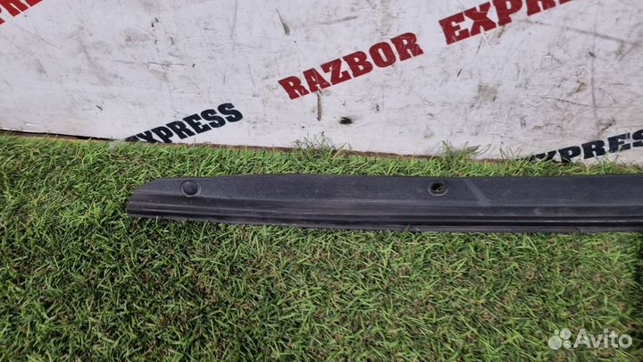 Датчик крышки багажника Grand Cherokee WK2