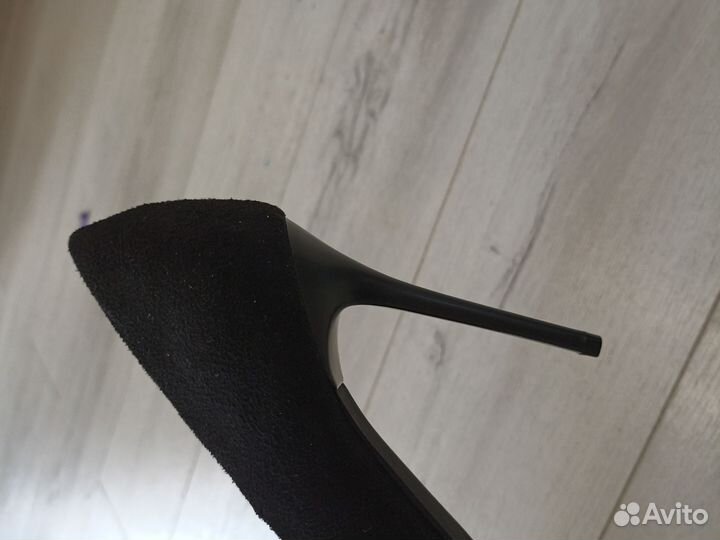 Туфли замшевые новые 35 размер