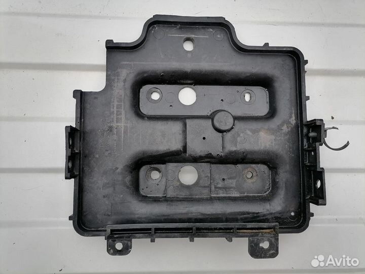 Площадка под аккумулятор Hyundai Getz