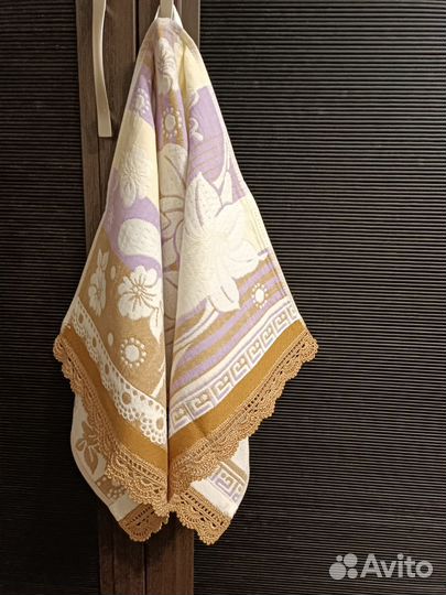 Полотенце для рук с кружевом ручной работы