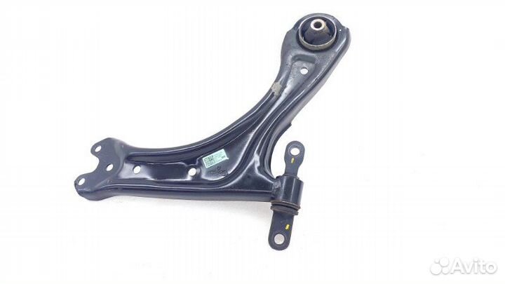 Рычаг подвески передний правый Kia K5 DL3 G4NA