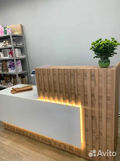 Под заказ Стол ресепшн Фьюжн