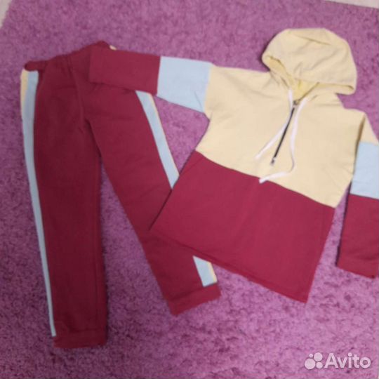 Спортивный костюм