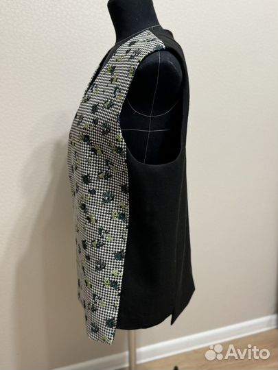 Жилетка женская. Ручная работа