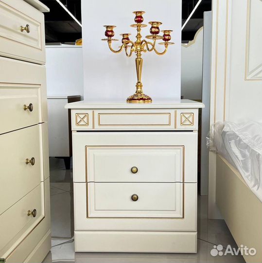 Кровать в спальню. Спальня