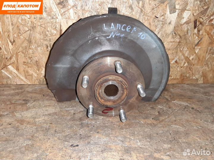 Кулак передний правый Mitsubishi Lancer 10