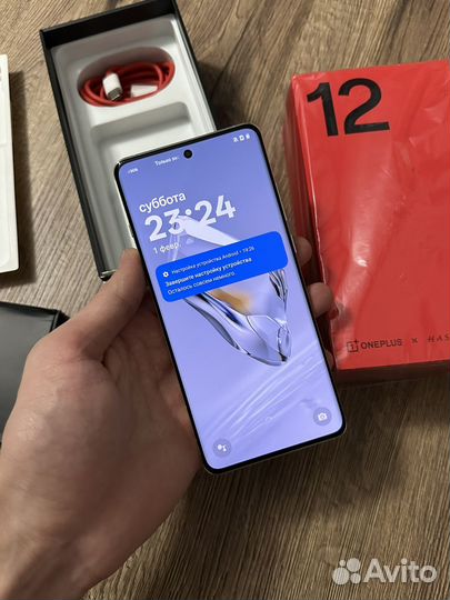 OnePlus 12, 12/256 ГБ