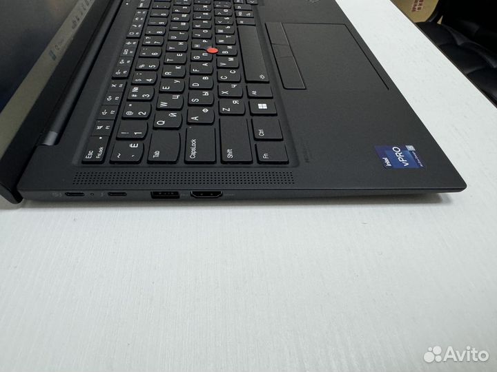 Lenovo Thinkpad X1 Carbon Gen 10