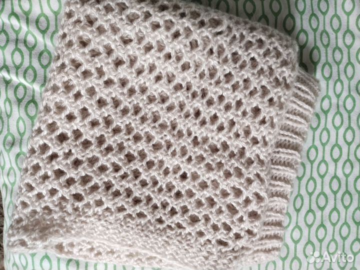 Жилет вязаный тепленький 48