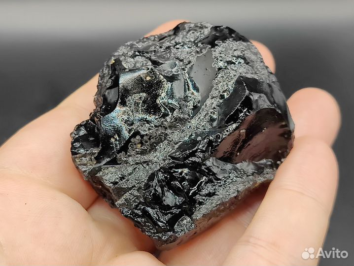 Неоднородный обсидиан река Даубиха