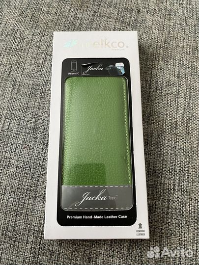 Чехол на телефон iPhone se, 5s новый