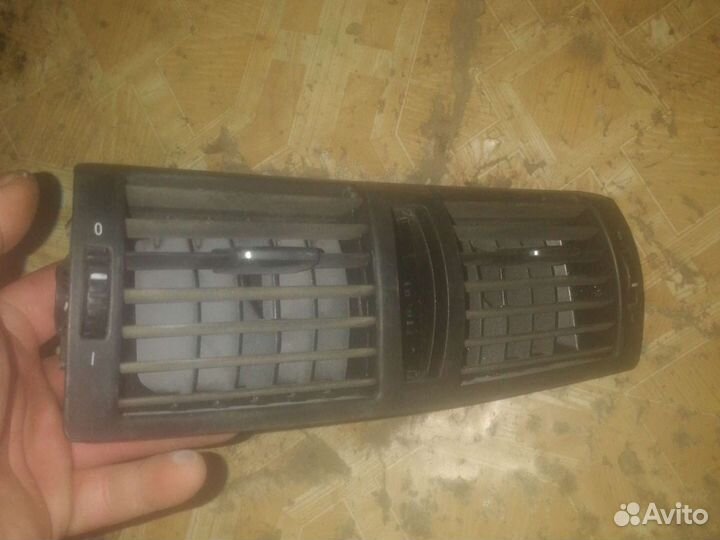 Воздуховод торпедо центральный бмв е87 BMW e87