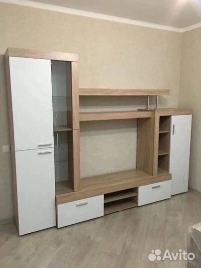 Стенка монтана