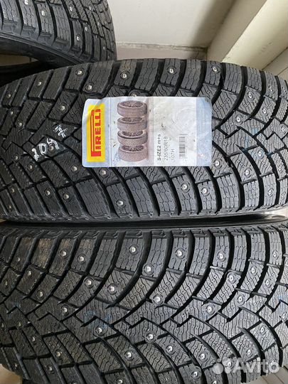 Pirelli Scorpion Ice Zero 2 235/60 R18 107H