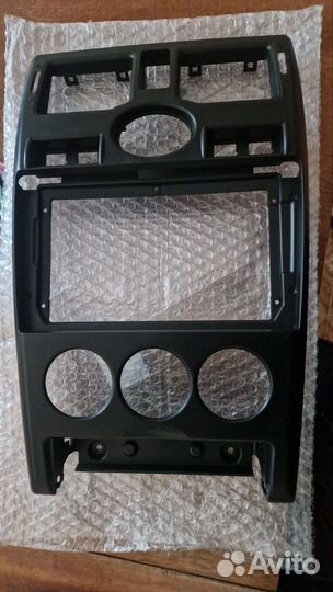 Продам рамку на приору 1