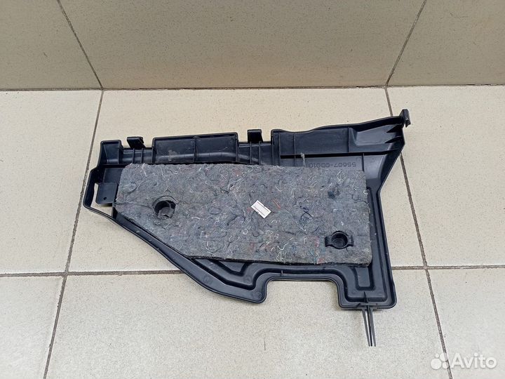 Накладка (кузов внутри) Yaris 2005-2011