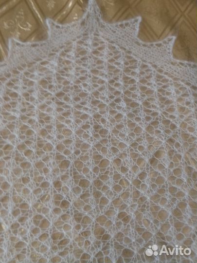 Пуховая косынка платок шаль