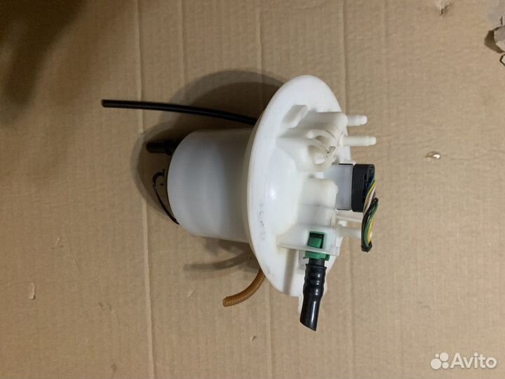 Насос топливный в бак Jaguar XF X250 2010