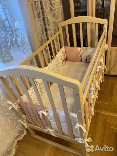 Бортики на детскую кроватку