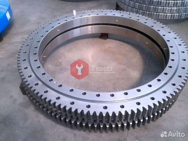 Поворотный круг Komatsu PC240NLC-8K 206-25-00301