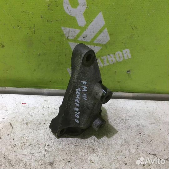 Кронштейн генератора Форд Мондео 3