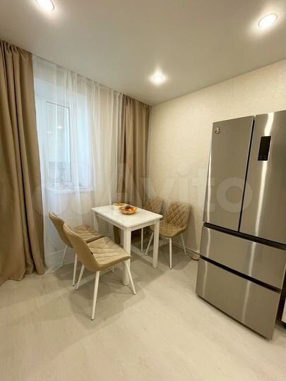 2-к. квартира, 64 м², 9/10 эт.