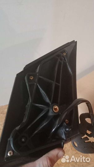 Зеркало боковое правое Volkswagen Polo