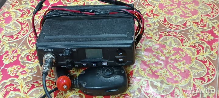 Автомобильная рация с антенной бу